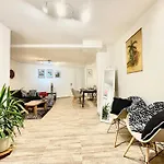 The Kampmann Spacious In Apartment *